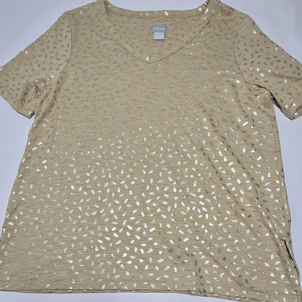 Chico's Beige and White Patterned Short Sleeve Tee